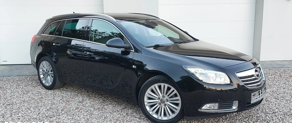 Opel Insignia cena 22999 przebieg: 256000, rok produkcji 2013 z Zambrów małe 631